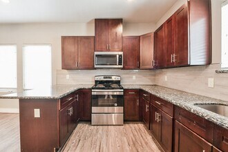 3249 Dixie Dr in Houston, TX - Building Photo - Building Photo