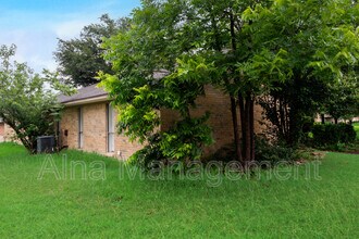729 Worcester Ln in Garland, TX - Building Photo - Building Photo
