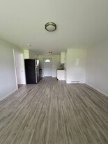 129 Cosey Beach Ave, Unit A5 in East Haven, CT - Building Photo