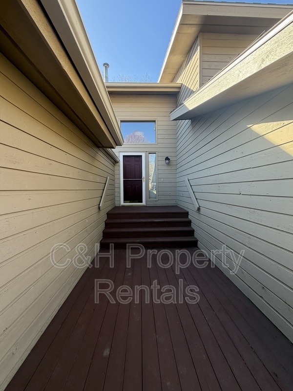 3346 Racquet Club Dr in Billings, MT - Building Photo - Building Photo