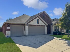 9002 Monument Parke in San Antonio, TX - Building Photo