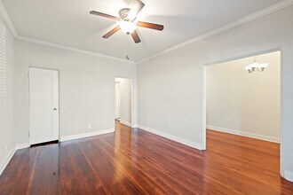 Elk Villas in Glendale, CA - Building Photo - Building Photo