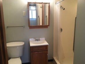 201 7th Ave SE in Rugby, ND - Building Photo - Building Photo