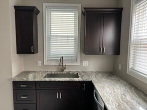 4054 Howley St, Unit Floor 1 in Pittsburgh, PA - Foto de edificio - Building Photo