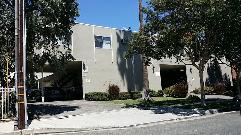 225 Palmetto Dr in Alhambra, CA - Building Photo