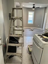 5424 Market St, Unit 2 Front in Philadelphia, PA - Building Photo - Building Photo