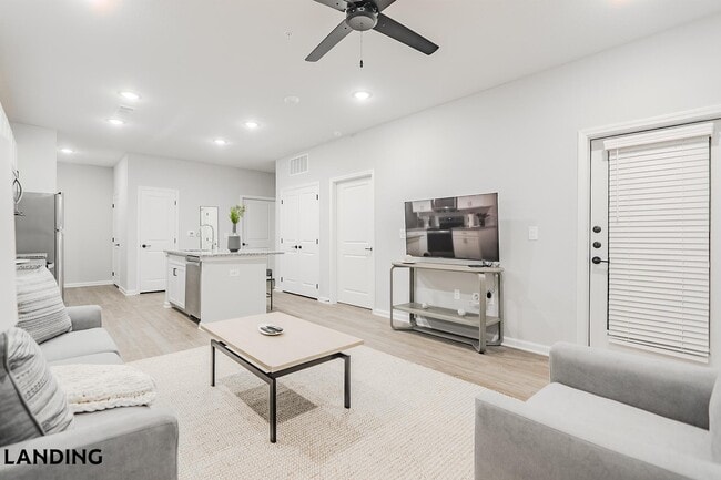 1650 Harris Hill Rd, Unit 07-7307 in San Marcos, TX - Foto de edificio - Building Photo