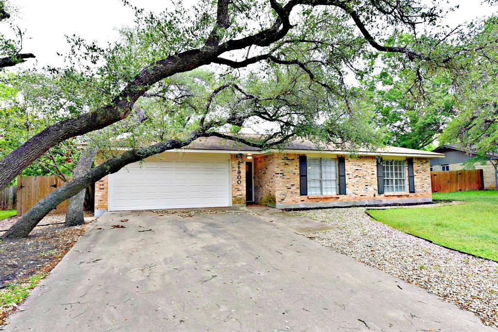 11800 Knights Bridge in Austin, TX - Building Photo
