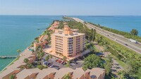 7430 Sunshine Skyway Ln S in St. Petersburg, FL - Building Photo - Building Photo