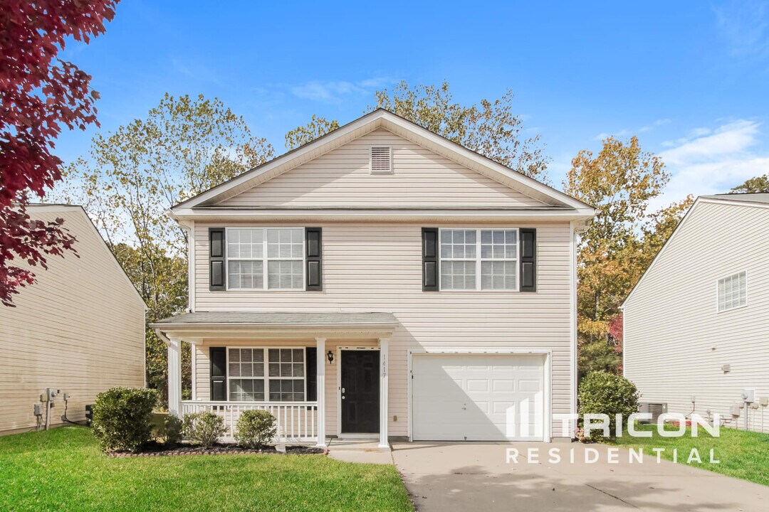 1417 Jordans Pond Ln in Charlotte, NC - Building Photo