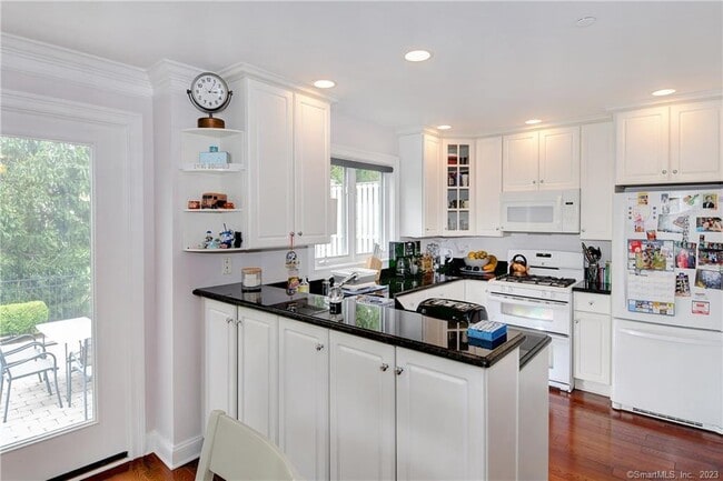 59 Prospect St in Ridgefield, CT - Building Photo - Building Photo