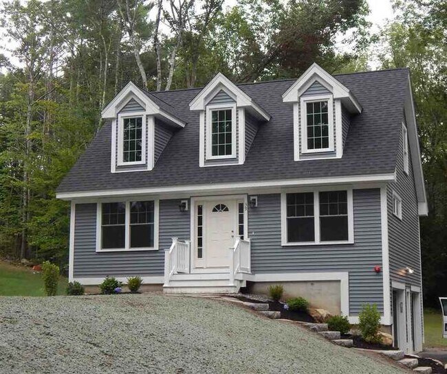39 Kelsey Rd Rentals in Lee, NH