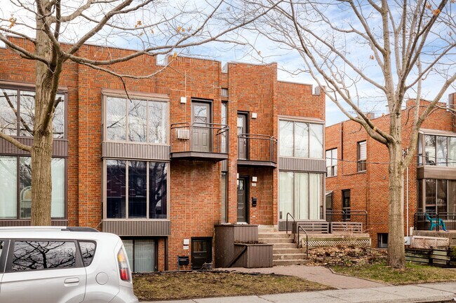11330-11336 Meunier in Montréal, QC - Building Photo - Building Photo