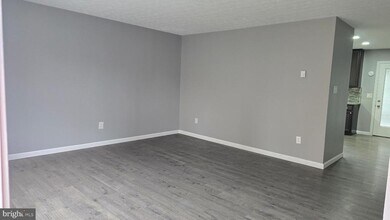 214 Nottoway Dr in Stephens City, VA - Building Photo - Building Photo