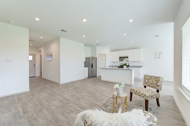 property at 1806 Laguna Wy