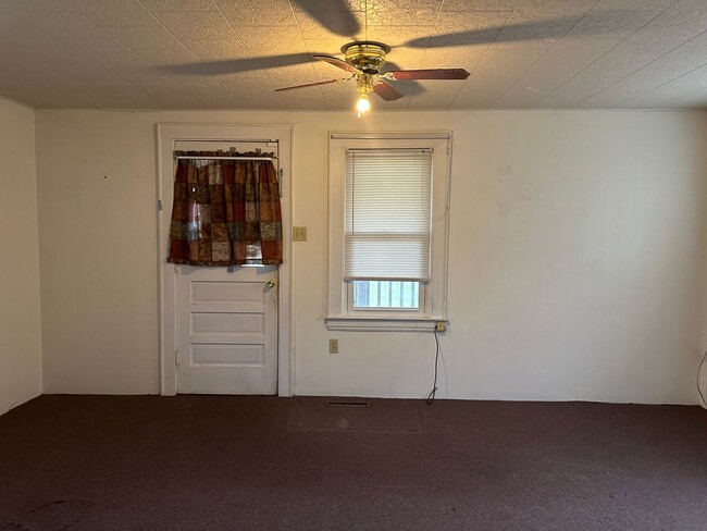 3204 Bartlett St in Parkersburg, WV - Building Photo - Building Photo