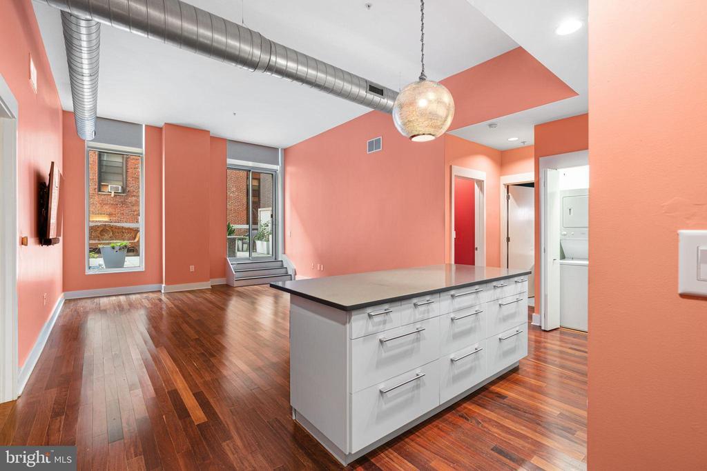 1101 Locust St in Philadelphia, PA - Building Photo