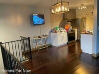 8559 Maplebrook Pkwy N