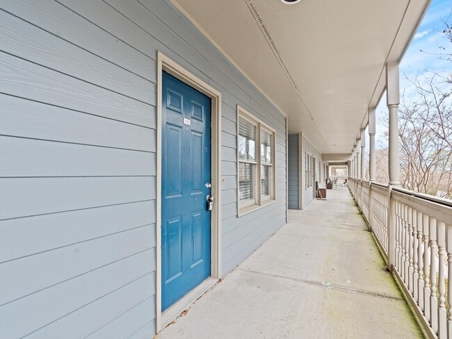 Park Towne Apartments in Decatur, AL - Building Photo - Building Photo