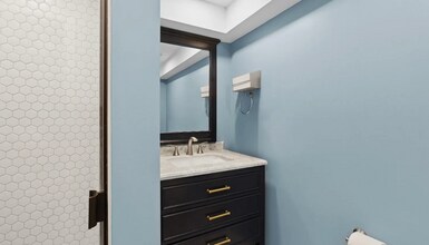 118 Spear St, Unit Basement Suit in Metuchen, NJ - Building Photo - Building Photo