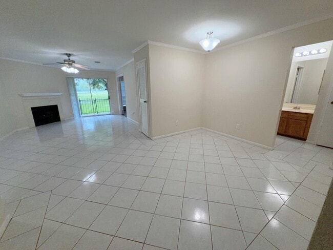 6666 Harbor Town Dr in Houston, TX - Building Photo - Building Photo