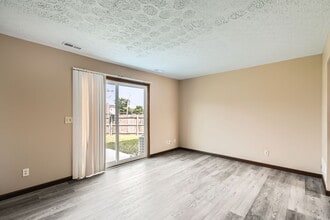 6164 Fortin Ct in Columbus, OH - Building Photo - Building Photo