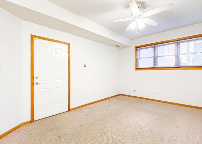 1812 W Thomas St, Unit 1812 W Thomas Unit G in Chicago, IL - Foto de edificio - Building Photo