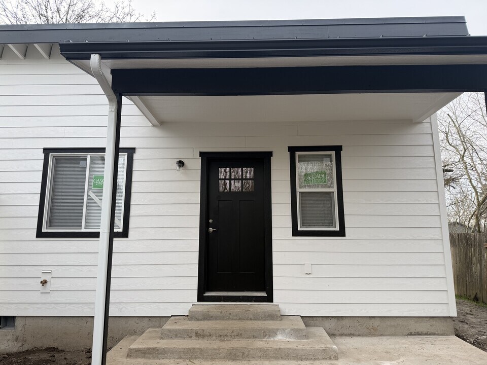 1525 Baker St NE in Salem, OR - Building Photo