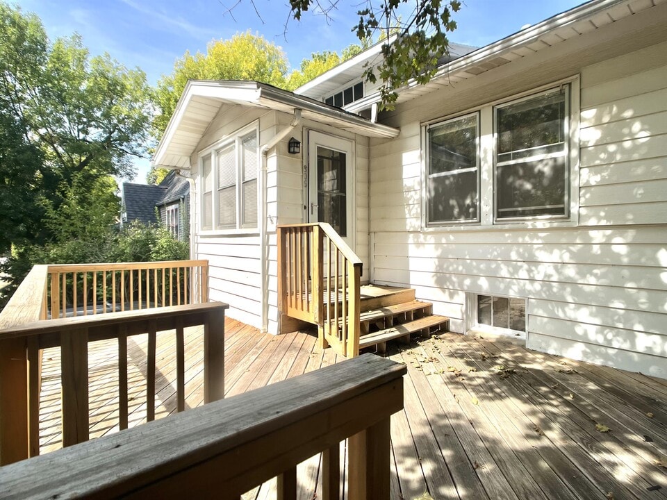 806 John Farry Pl in Albert Lea, MN - Building Photo