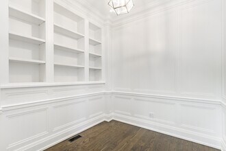 12 Kenrae Rd in Toronto, ON - Building Photo - Building Photo