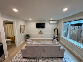 3815 SE Tenino St in Portland, OR - Building Photo - Building Photo