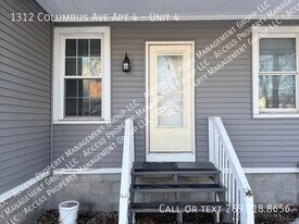 1312 Columbus Ave in Grand Haven, MI - Building Photo