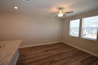 4050 Liverpool St in West Sacramento, CA - Building Photo - Building Photo