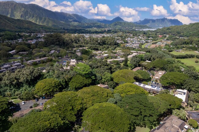 Clubview Gardens in Kaneohe, HI - Foto de edificio - Building Photo