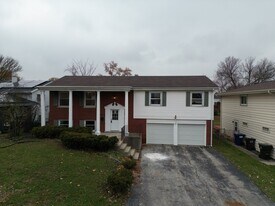 1338 Jill Terrace in Homewood, IL - Building Photo