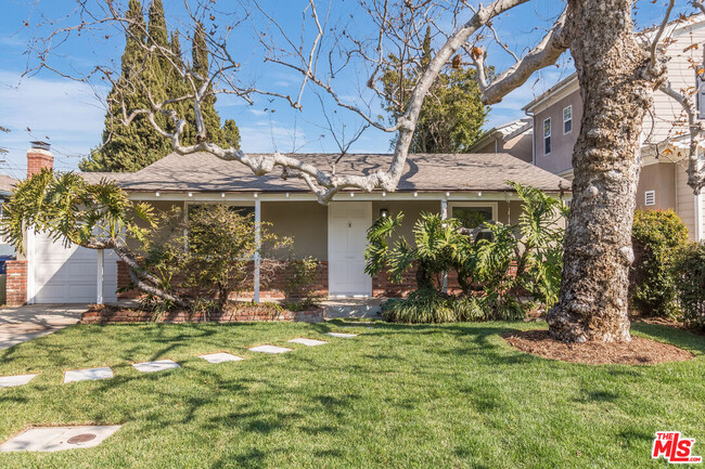 3562 Veteran Ave in Los Angeles, CA - Foto de edificio - Building Photo