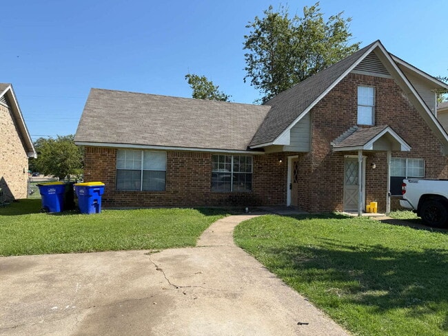 property at 532 Glen Cove St