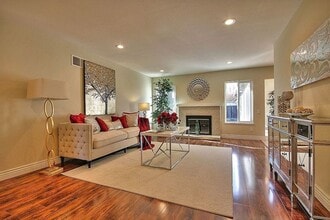 118 Pagosa Way in Fremont, CA - Building Photo - Building Photo