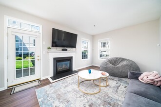 179 Winchester Ct in Clifton, NJ - Building Photo - Building Photo