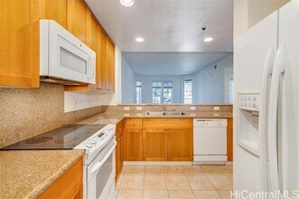 520 Lunalilo Home Rd in Honolulu, HI - Building Photo - Building Photo