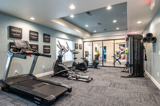 Stonehedge Townhomes in Kansas City, KS - Building Photo - Interior Photo