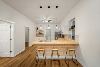 1012 9th Ave in Huntington, WV - Building Photo - Building Photo