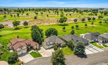 6701 Eagle Dr NE in Moses Lake, WA - Foto de edificio - Building Photo