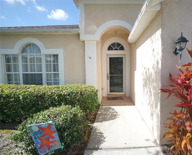 14330 Moon Flower Dr in Tampa, FL - Building Photo - Building Photo