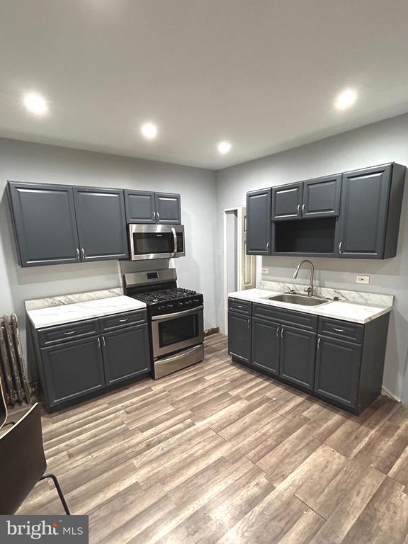 property at 5226 W Berks St