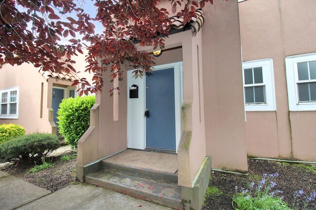 826 N Humboldt St in Portland, OR - Foto de edificio - Building Photo