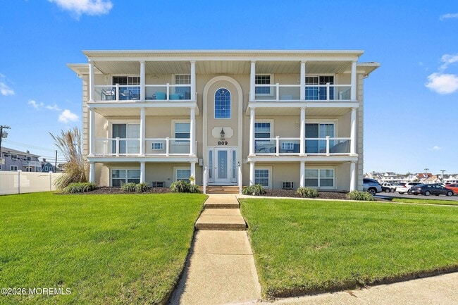809 Ocean Ave N in Avon By The Sea, NJ - Building Photo - Building Photo