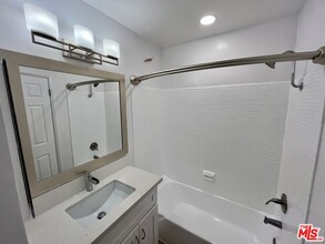 204 Washington Ave in Santa Monica, CA - Building Photo - Building Photo
