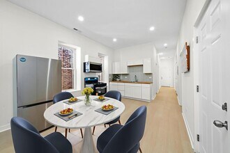 3037 W Lexington St in Chicago, IL - Building Photo - Building Photo