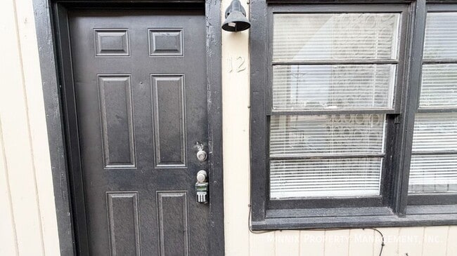 5005 Avenue W, Unit 12 in Lubbock, TX - Foto de edificio - Building Photo